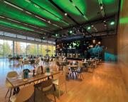 Abb. Gestaltungsfreiheit im Konferenzsaal