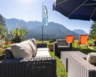 Abb. Parkhotel Wallgau mit Golf-Alm