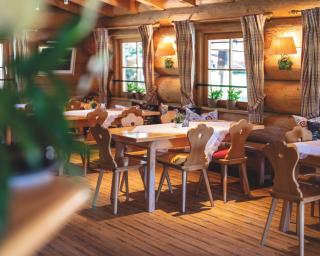 Abb. Parkhotel Wallgau mit Golf-Alm 