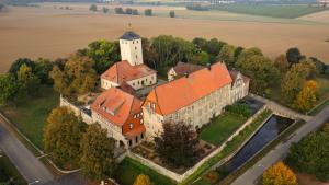 Abb. Hotel Burg Warberg